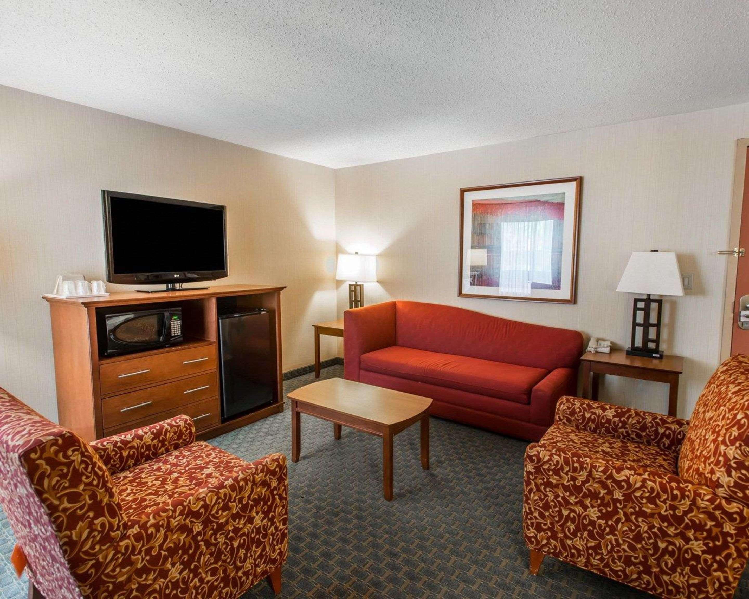 คลาเรียน โฮเทล แอนด์ คอนเฟอเรนซ์ เซนเตอร์ กรีลีย์ ดาวน์ทาวน์ Hotel ภายนอก รูปภาพ