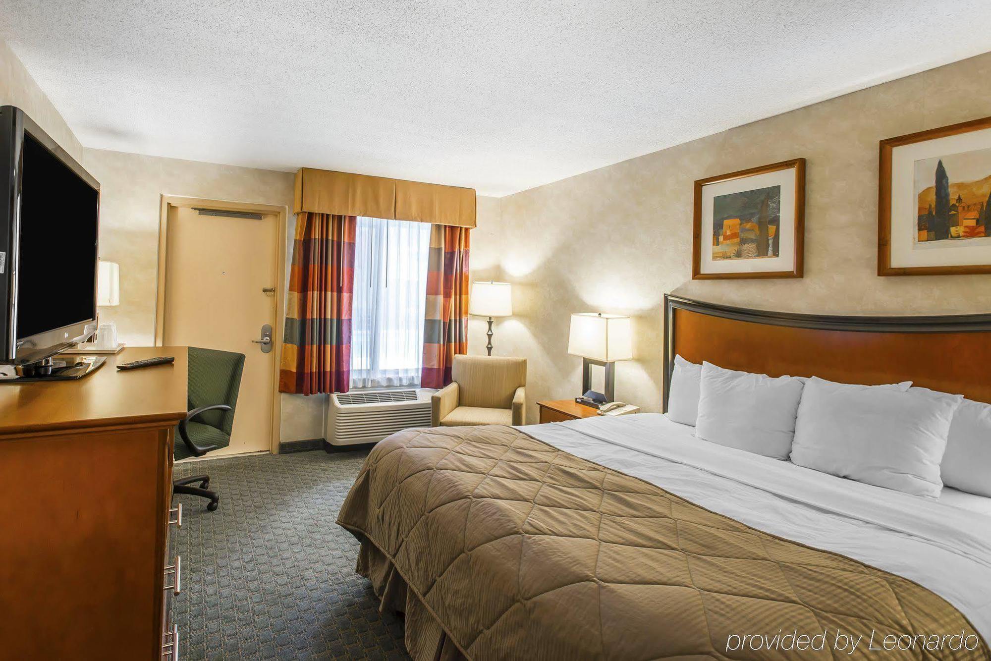 คลาเรียน โฮเทล แอนด์ คอนเฟอเรนซ์ เซนเตอร์ กรีลีย์ ดาวน์ทาวน์ Hotel ภายนอก รูปภาพ